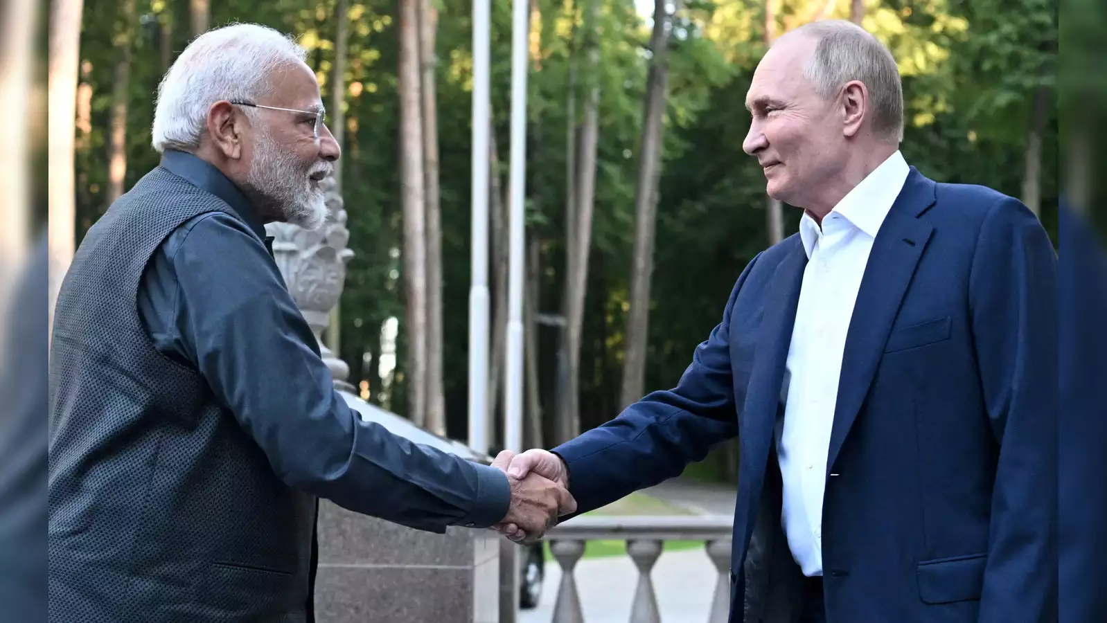 Pm Modi in Russia - प्रधानमंत्री मोदी की रूस यात्रा पर क्यूँ चिढ़े यूक्रेन के राष्ट्रपति जेलेन्सकी ? क्या है आखिर सच ?